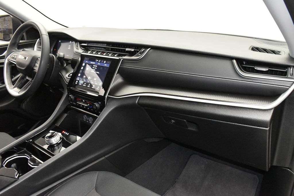 Thumbnail: 2023 Jeep Grand Cherokee - 22