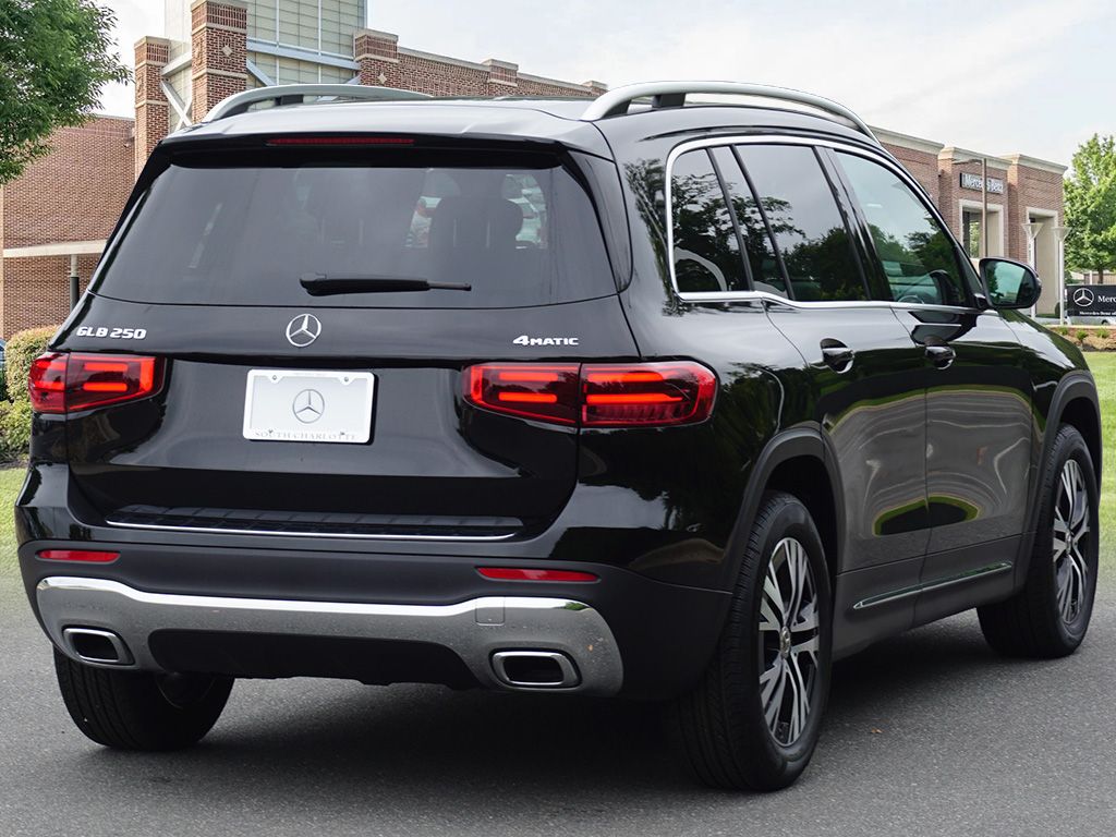 Thumbnail: 2025 Mercedes-Benz GLB - 6