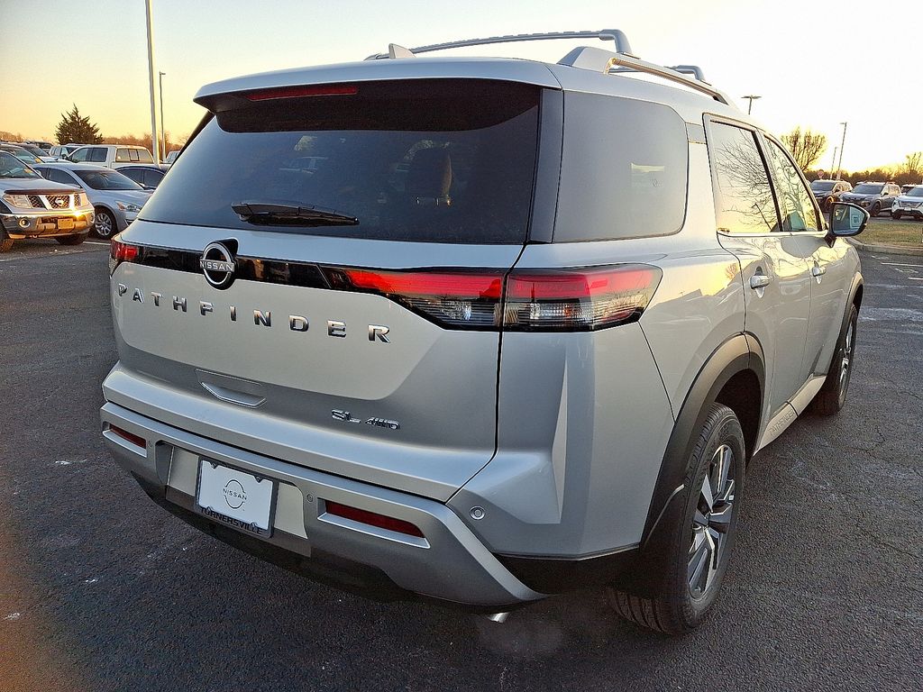 Thumbnail: 2025 Nissan Pathfinder - 5