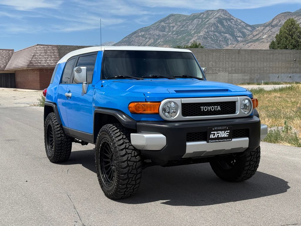 Voodoo Blue 2008 Toyota FJ Cruiser 4WD SUV / Crossover Four-Wheel Drive 5-Speed Automatic