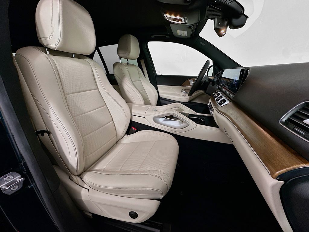 Thumbnail: 2021 Mercedes-Benz GLE - 29