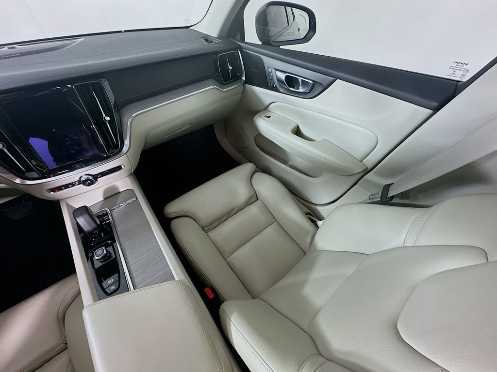 Used 2023 Blue Volvo Ultimate image 11