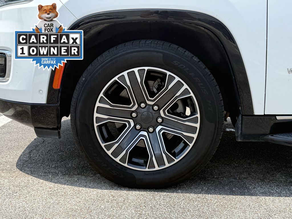 2024 Jeep Wagoneer Series II White at River Oaks CDJR