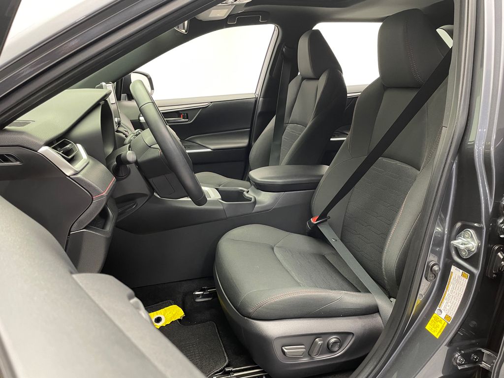 2023 Toyota RAV4 Prime SE 13