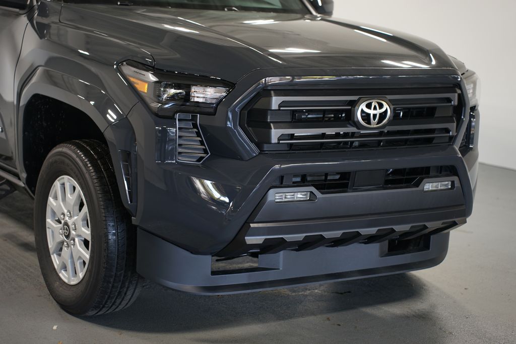Thumbnail: 2025 Toyota Tacoma - 4