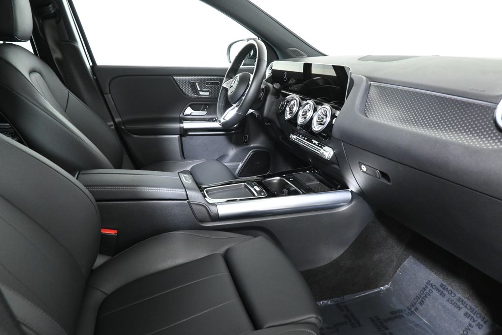2025 Mercedes-Benz GLA 250 4MATIC 22