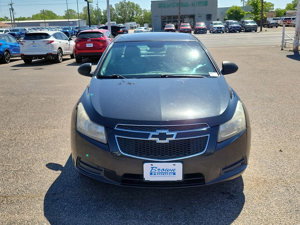 2013 Chevrolet Cruze LS - 2
