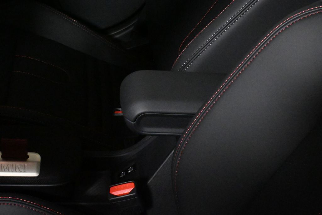 Thumbnail: 2026 MINI Cooper - 25