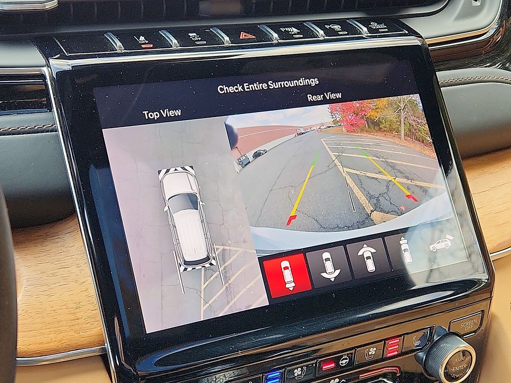 Thumbnail: 2022 Jeep Grand Cherokee L - 20