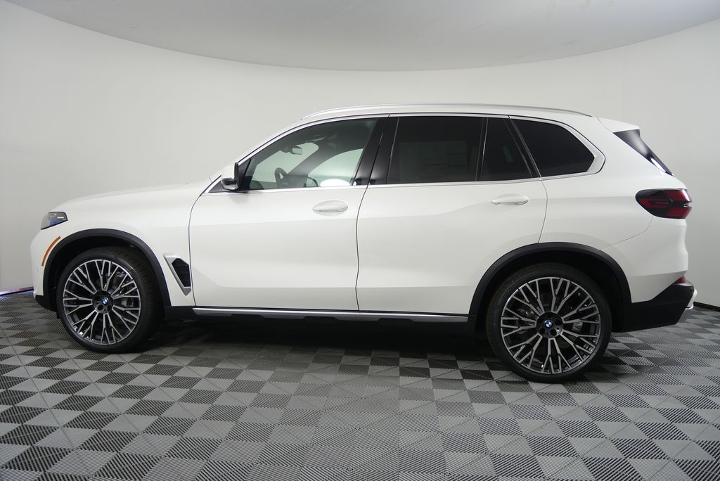Thumbnail: 2026 BMW X5 - 6