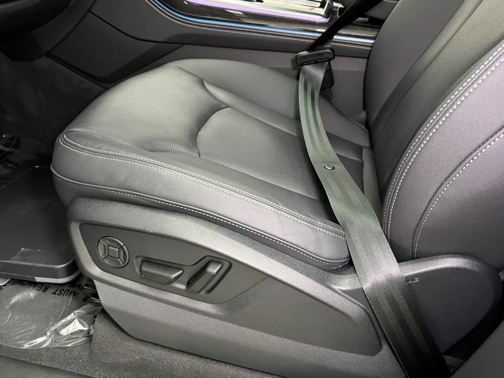 Thumbnail: 2025 Audi Q7 - 27