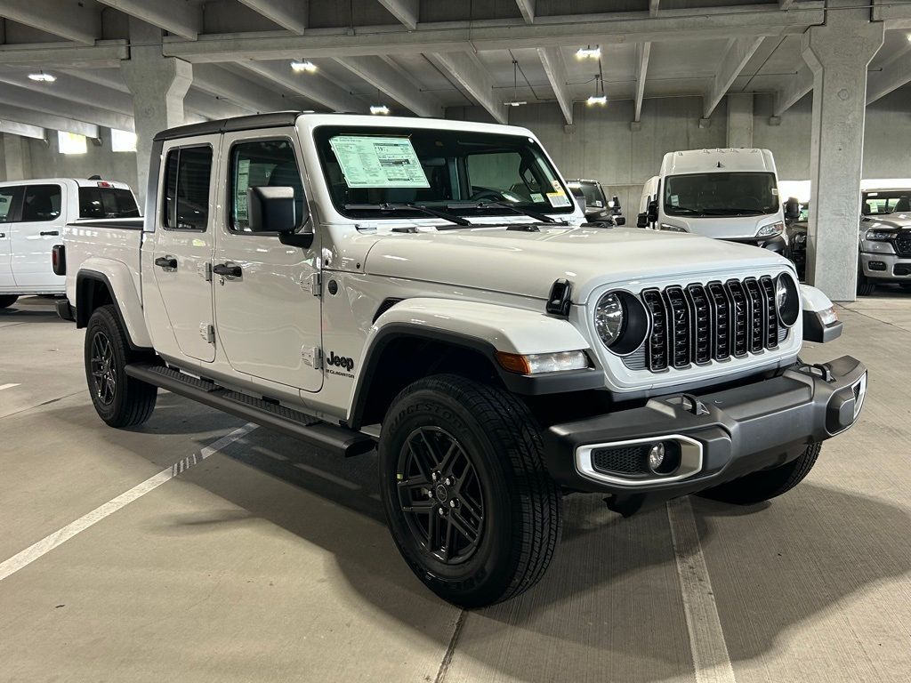 Used 2024 Jeep Gladiator Sport S with VIN 1C6HJTAG7RL114089 for sale in Miami, FL