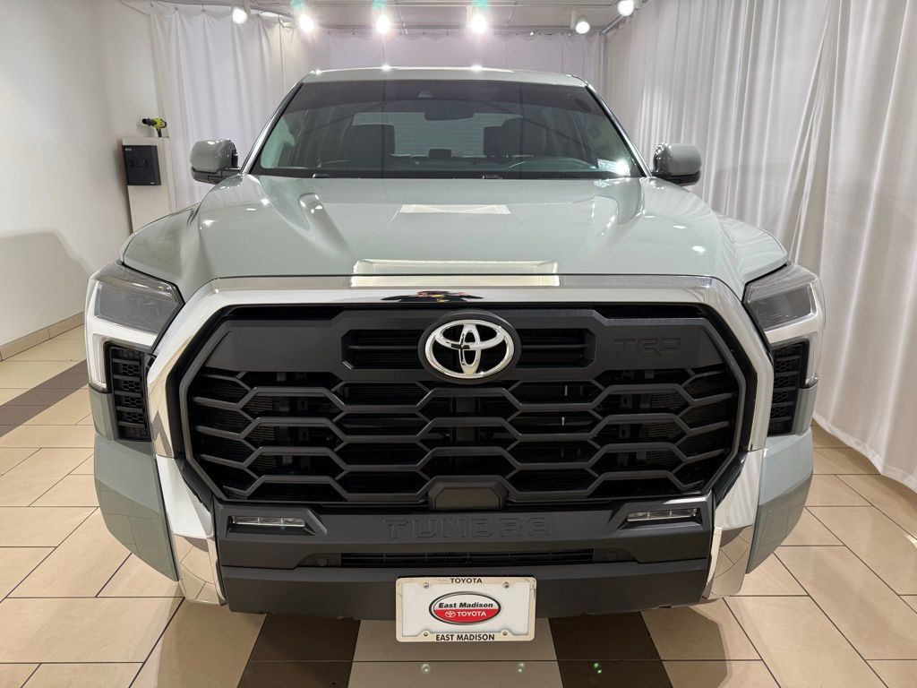 Thumbnail: 2024 Toyota Tundra - 8