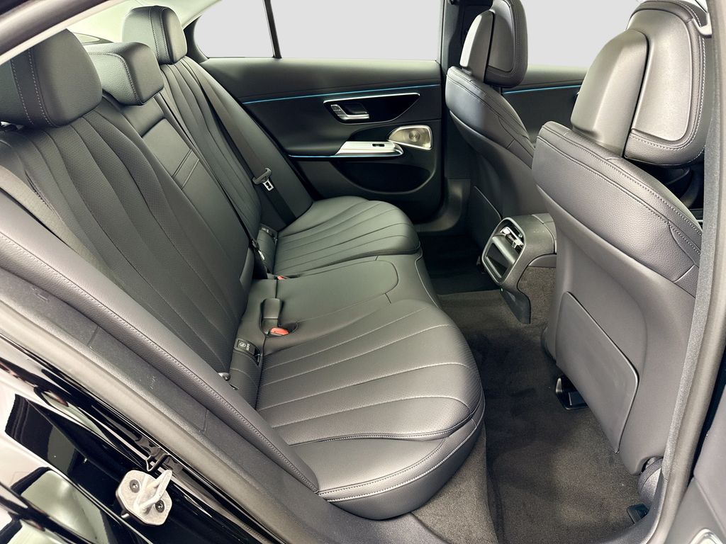 Thumbnail: 2026 Mercedes-Benz E-Class - 21
