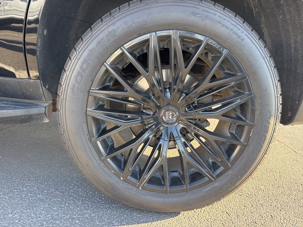 Thumbnail: 2021 Chevrolet Tahoe - 11