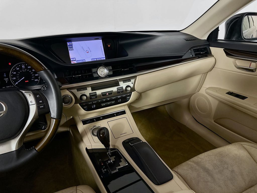 2014 Lexus ES 350 24