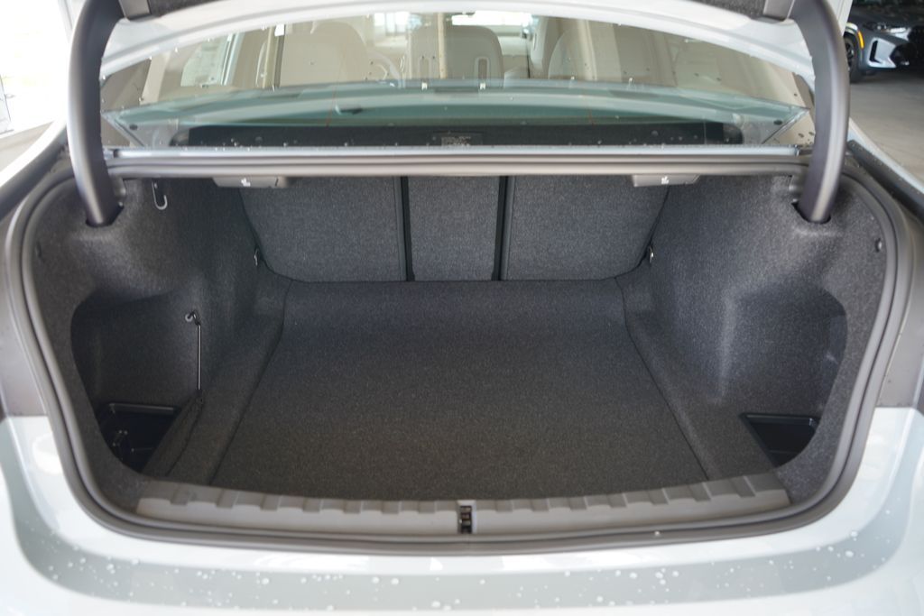 Thumbnail: 2026 BMW 3 Series - 21