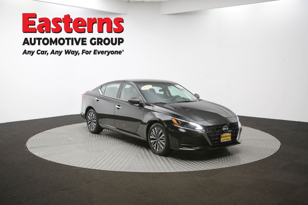 Used 2024 Black Nissan 2.5 SV image 46