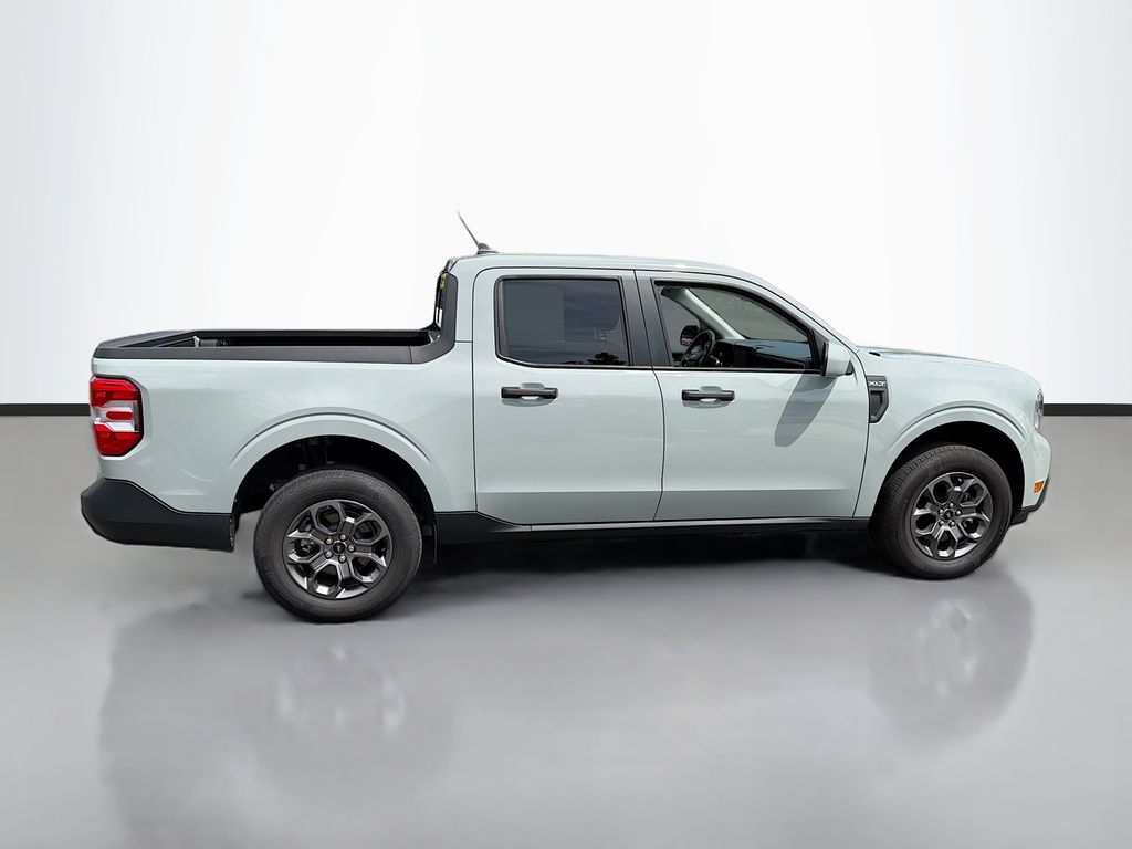 Used 2023 Green Ford XLT image 4