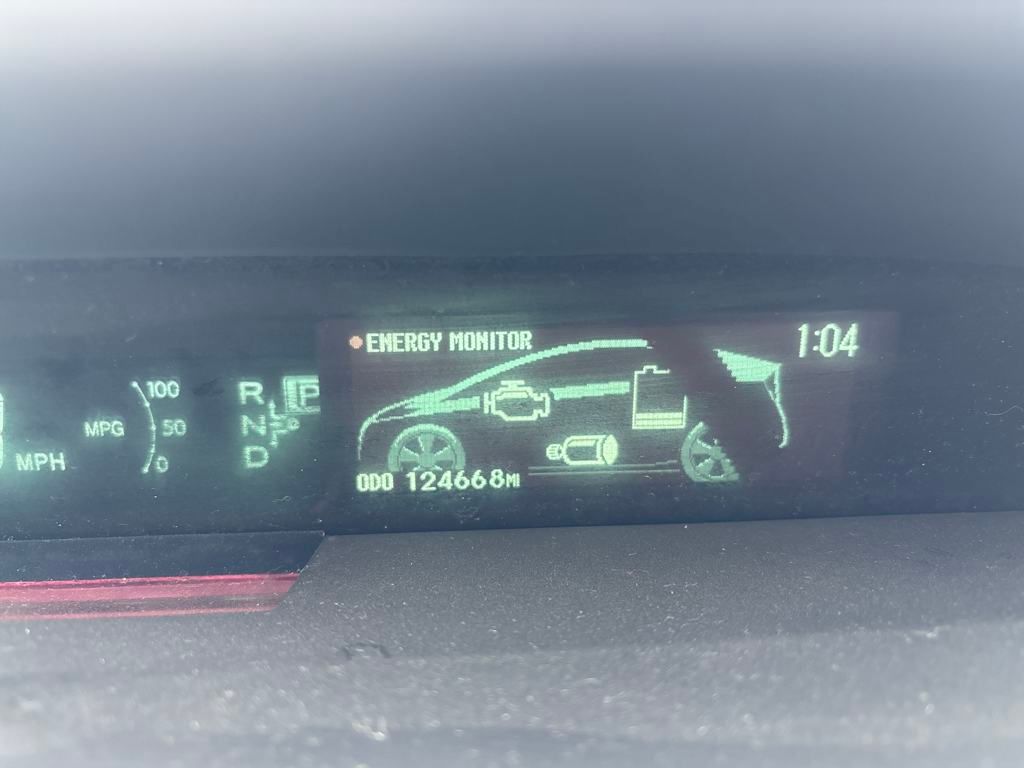 2010 Super White Toyota Prius II FWD Hatchback