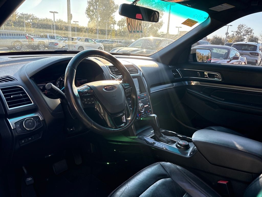 2016 Ford Explorer Sport photo 4