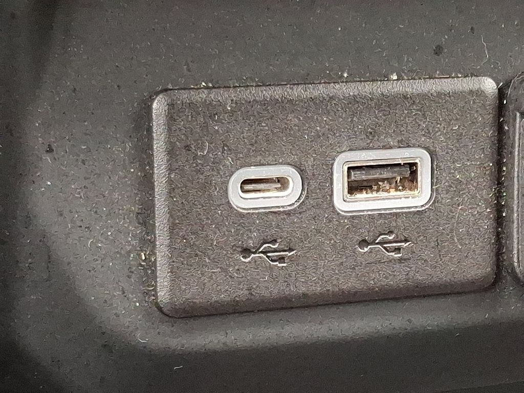 Thumbnail: 2022 Chevrolet Silverado 1500 - 22