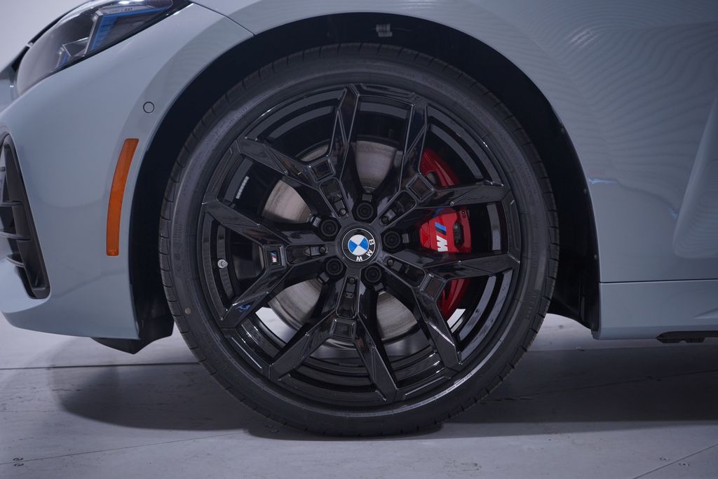 Thumbnail: 2026 BMW 4 Series - 2