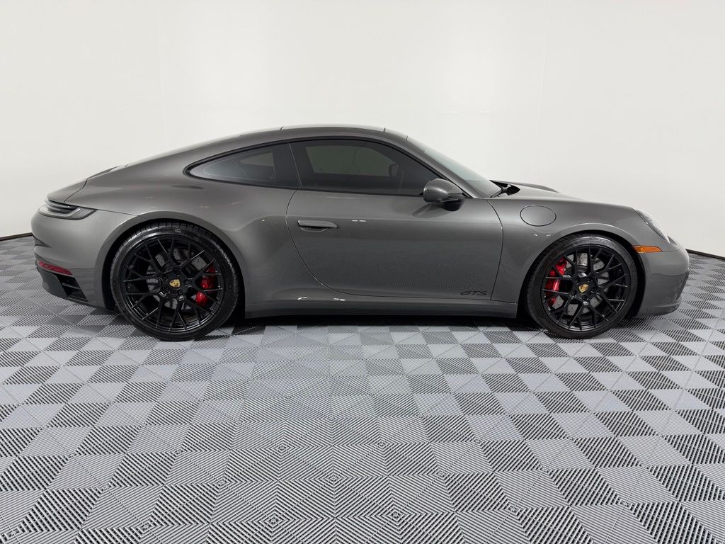 Thumbnail: 2024 Porsche 911 - 11