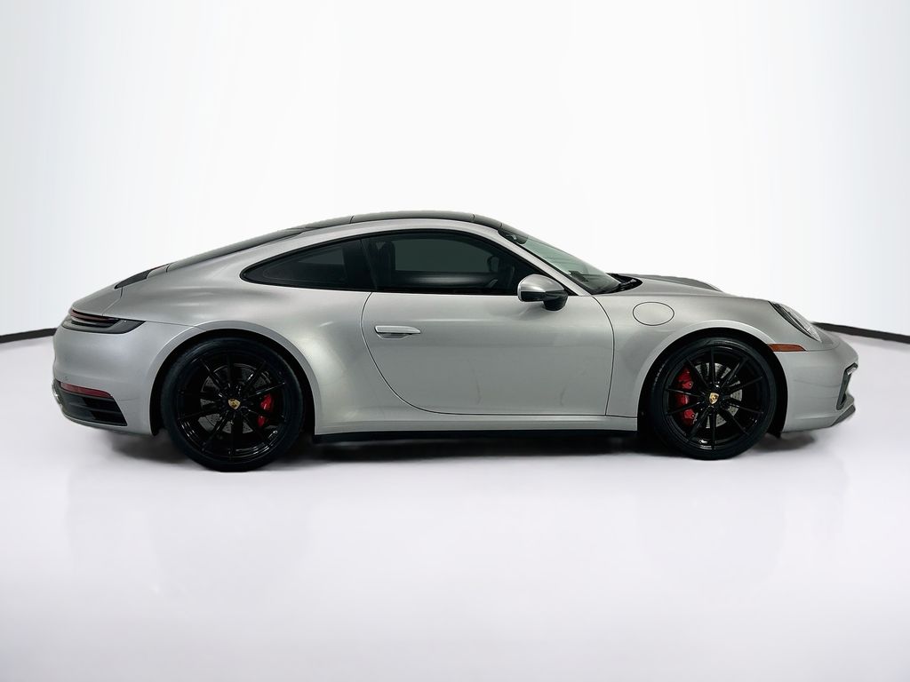 Thumbnail: 2020 Porsche 911 - 4