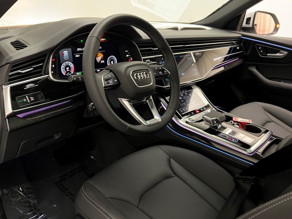 Thumbnail: 2026 Audi Q8 - 26