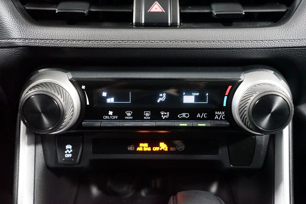 Thumbnail: 2023 Toyota RAV4 - 20