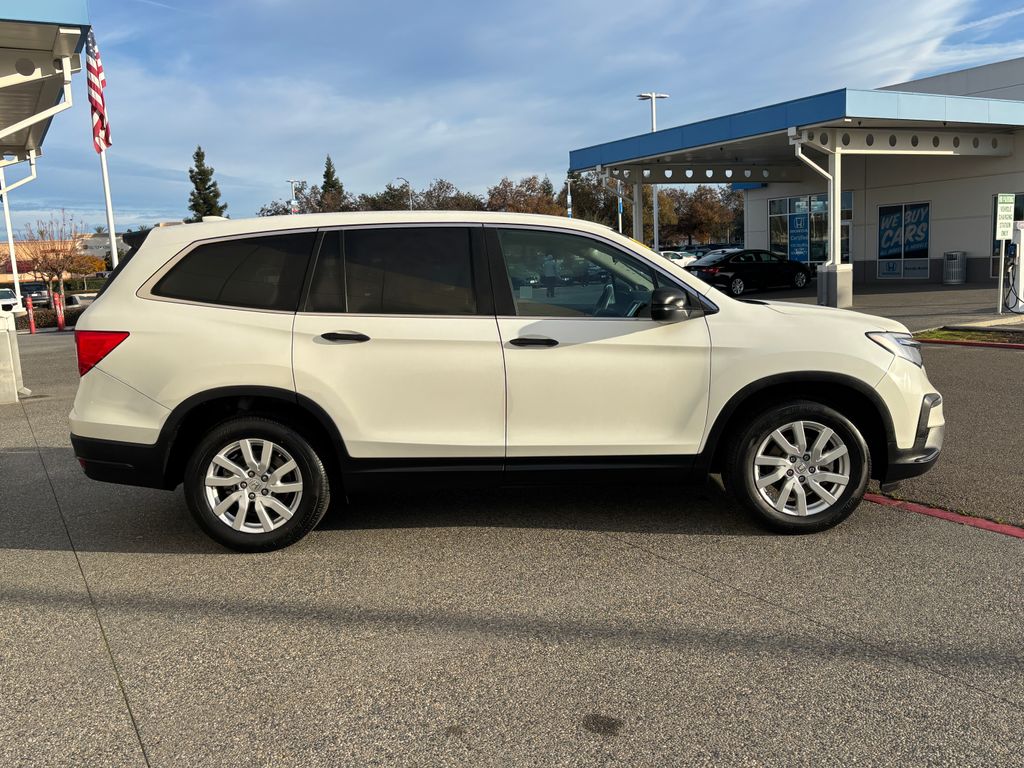 Thumbnail: 2019 Honda Pilot - 4