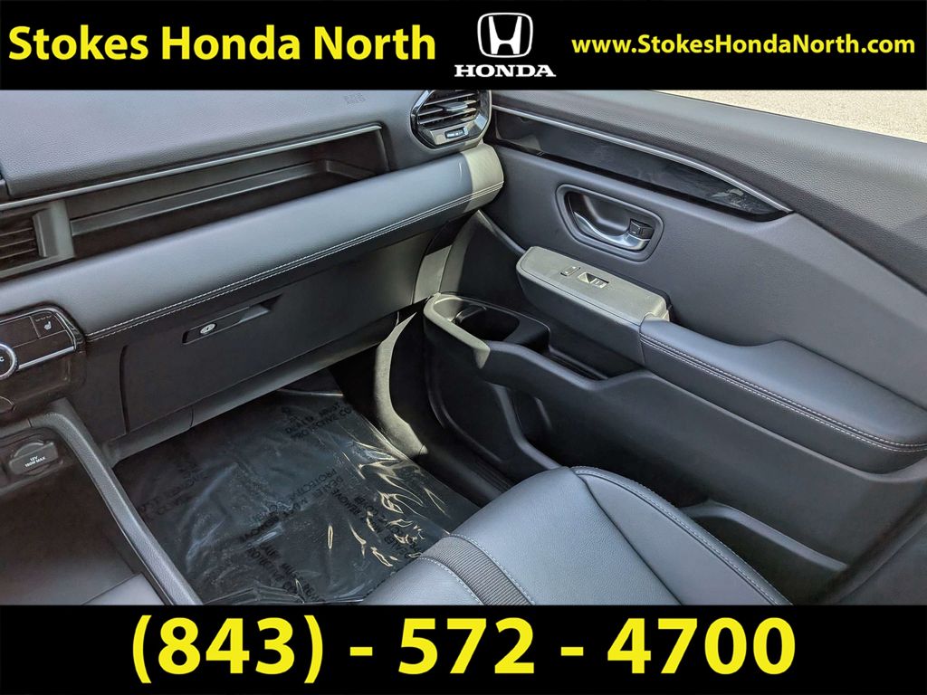 Used 2025 Honda Pilot SUV