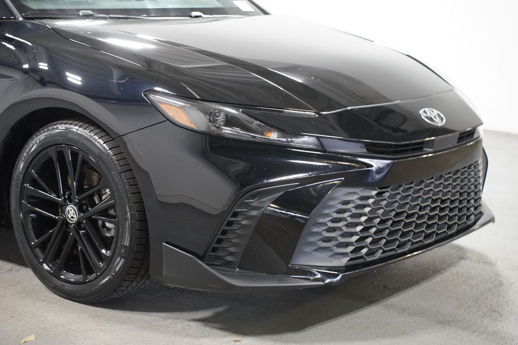 Thumbnail: 2025 Toyota Camry - 4