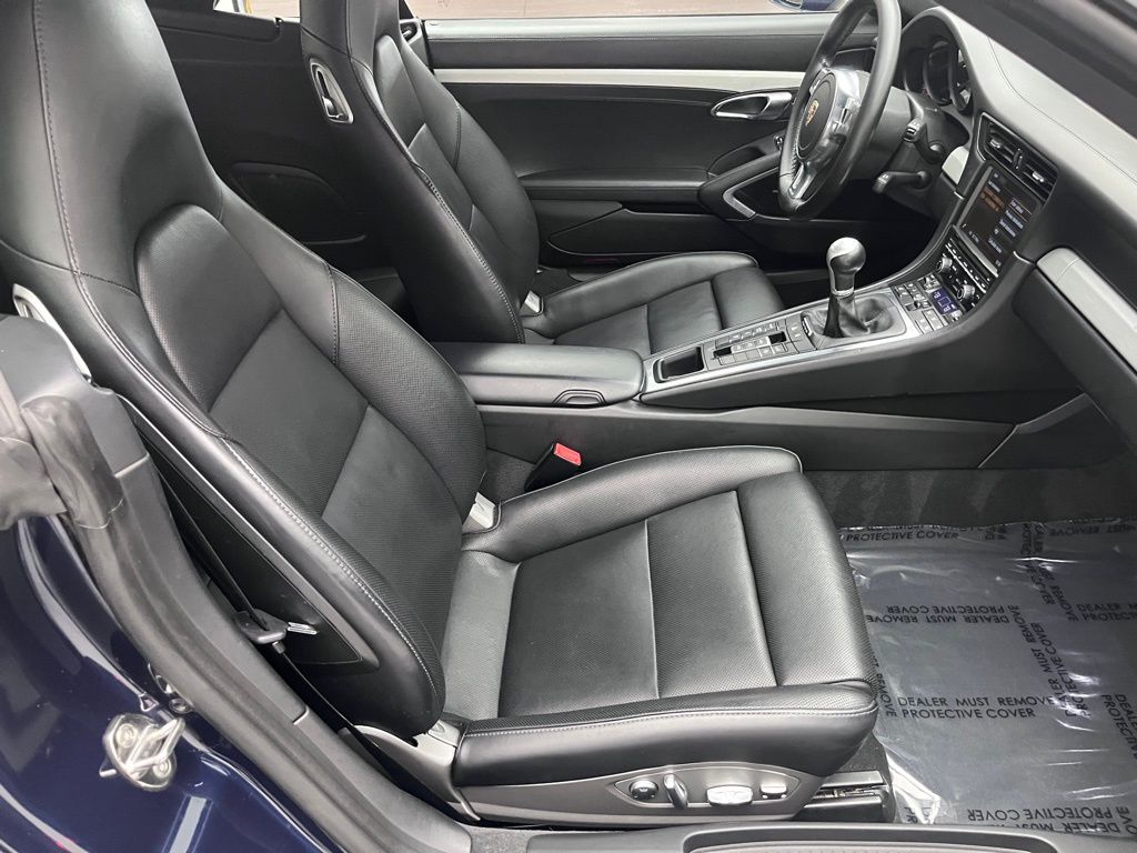 2013 Porsche 911 Carrera S 22
