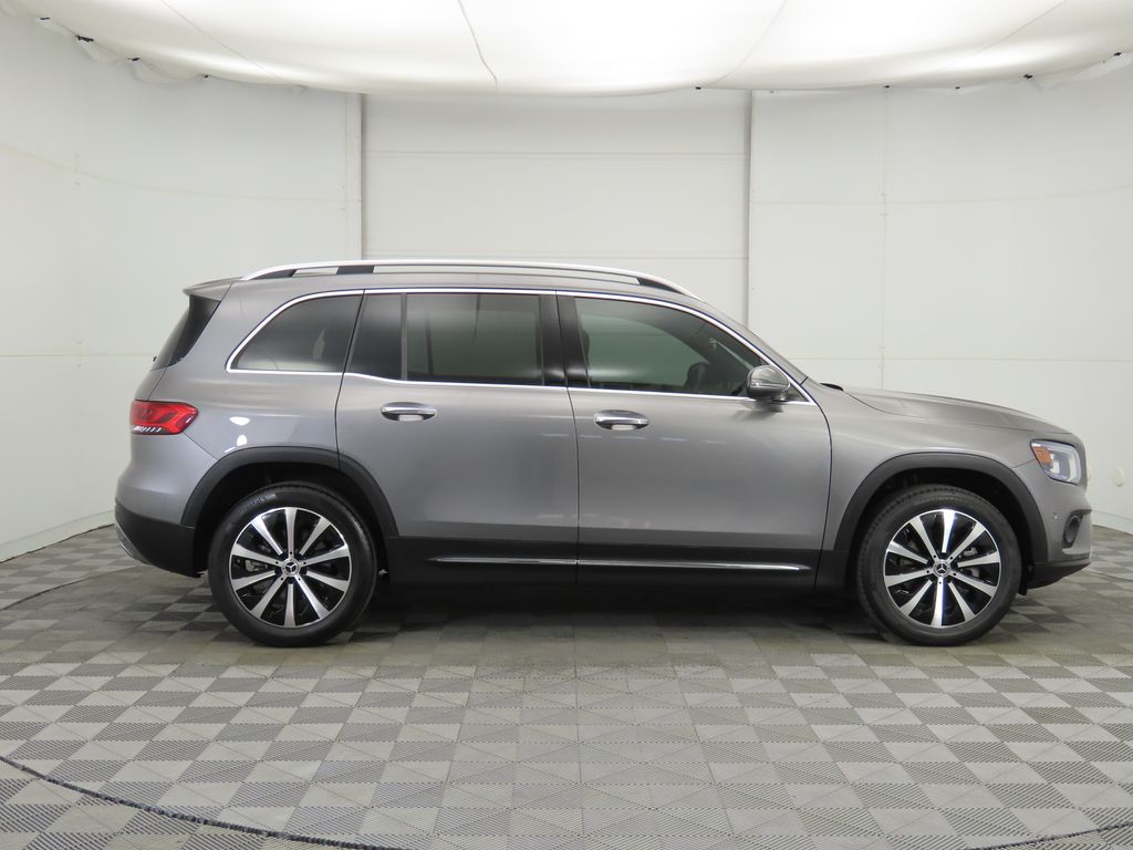 Thumbnail: 2022 Mercedes-Benz GLB - 4