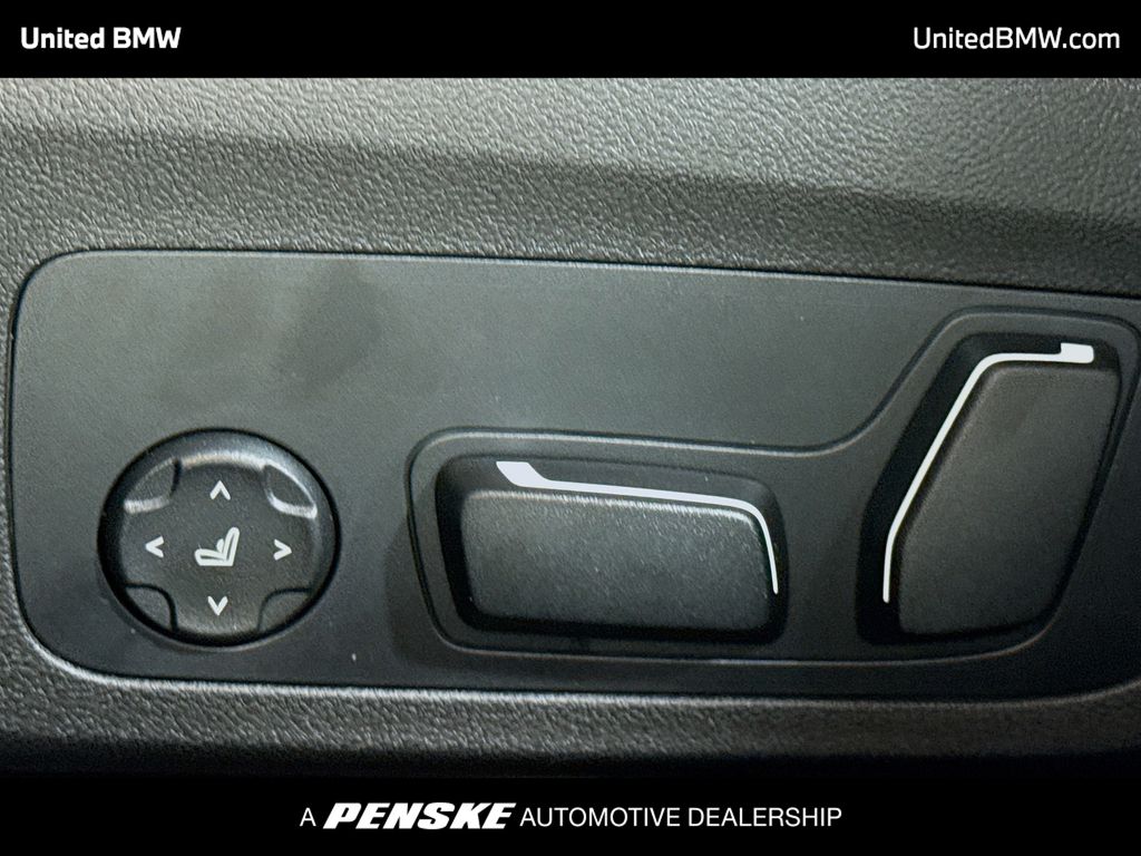 Thumbnail: 2026 BMW 3 Series - 4