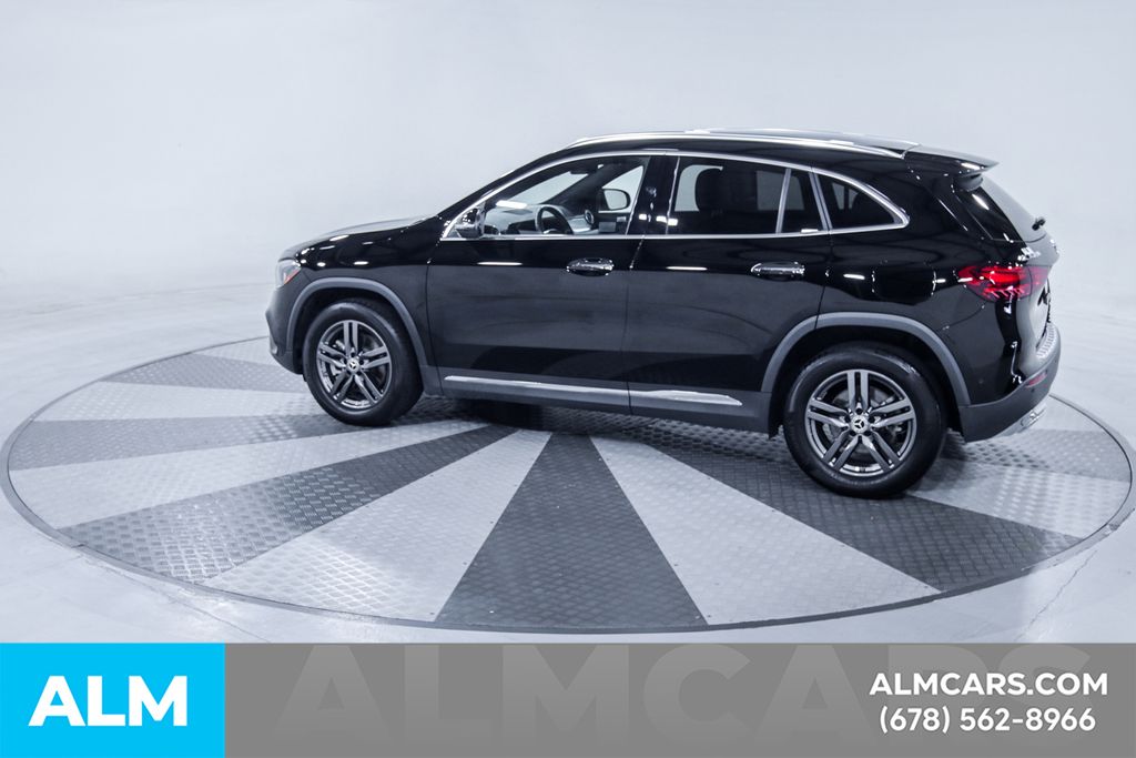 Used 2025 Black Mercedes-Benz GLA 250 image 5