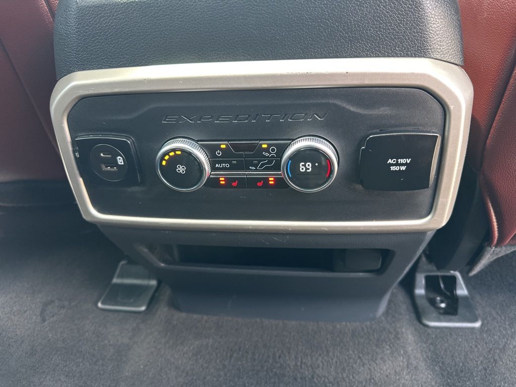 2023 Oxford White Ford Expedition Limited RWD SUV