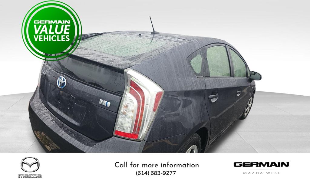 2013 Toyota Prius Four photo 4