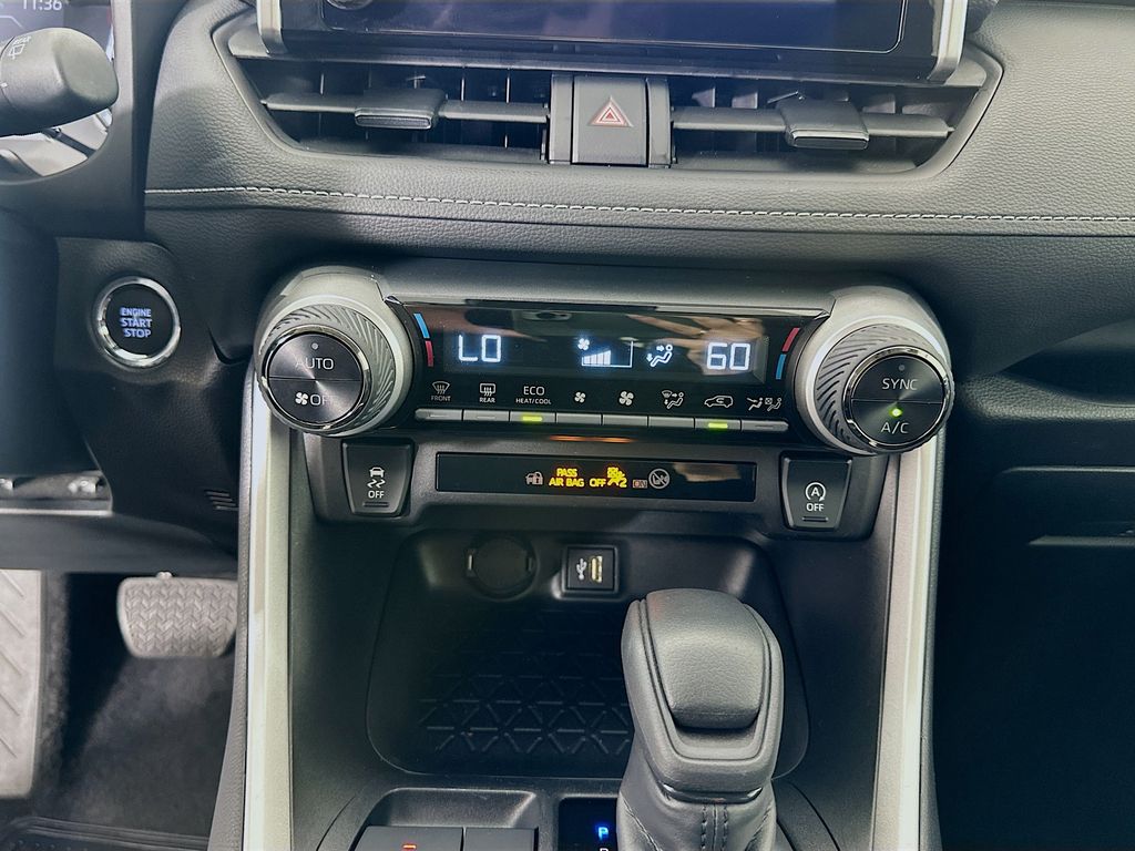 Thumbnail: 2025 Toyota RAV4 - 15