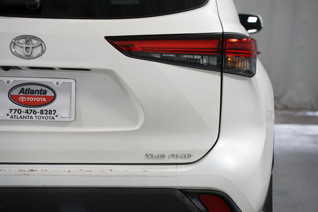 Thumbnail: 2020 Toyota Highlander - 10