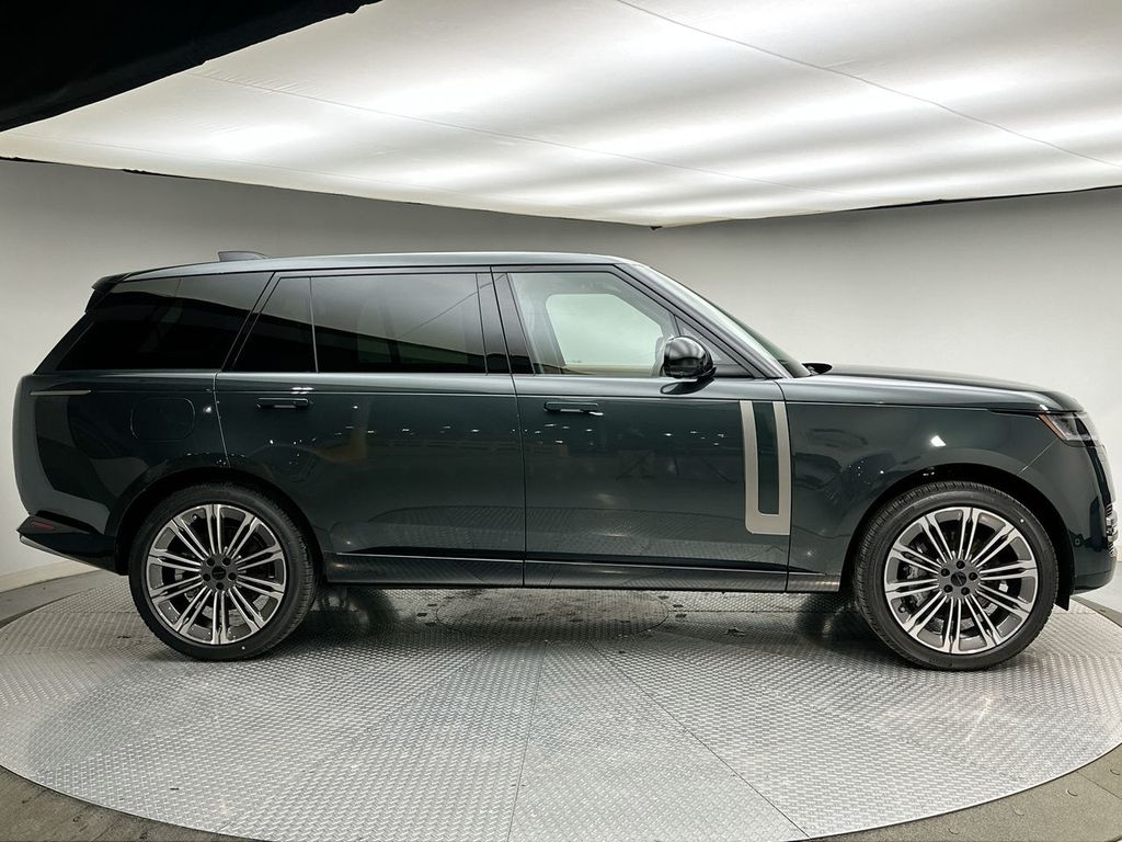Thumbnail: 2026 Land Rover Range Rover - 14