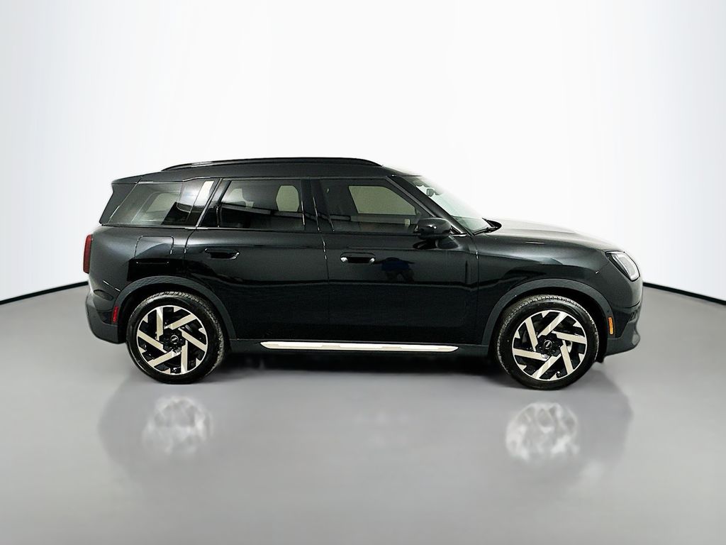 2025 MINI Cooper Countryman  4