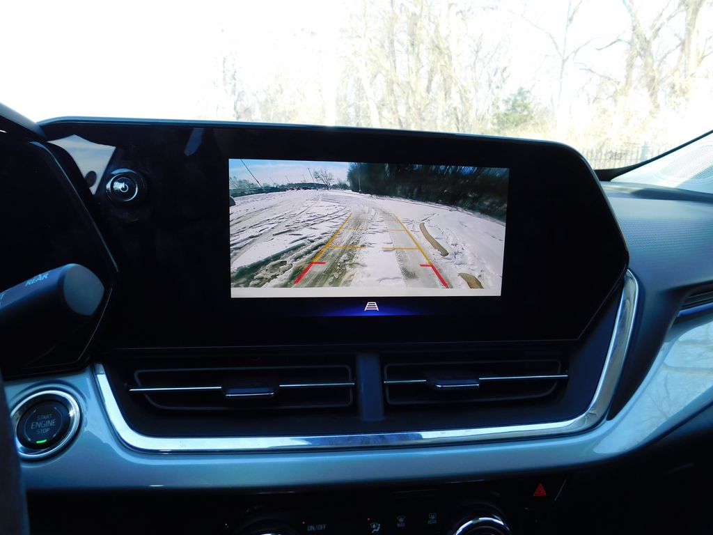 Thumbnail: 2025 Chevrolet Trax - 6