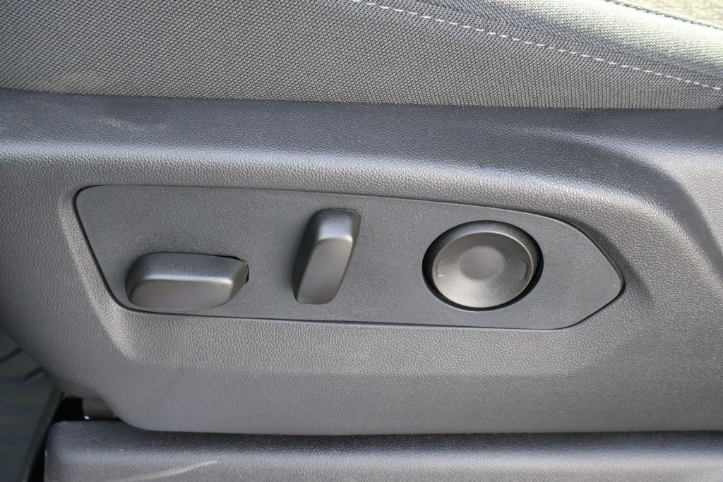 Thumbnail: 2026 Chevrolet Silverado 1500 - 18