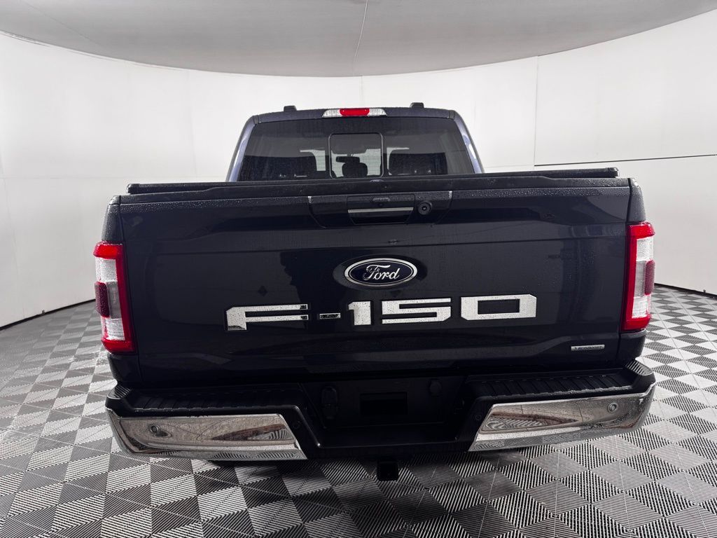 Used 2021 Gray Ford Lariat image 9