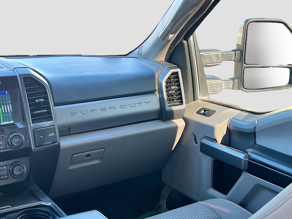Used 2022 White Ford XLT image 23