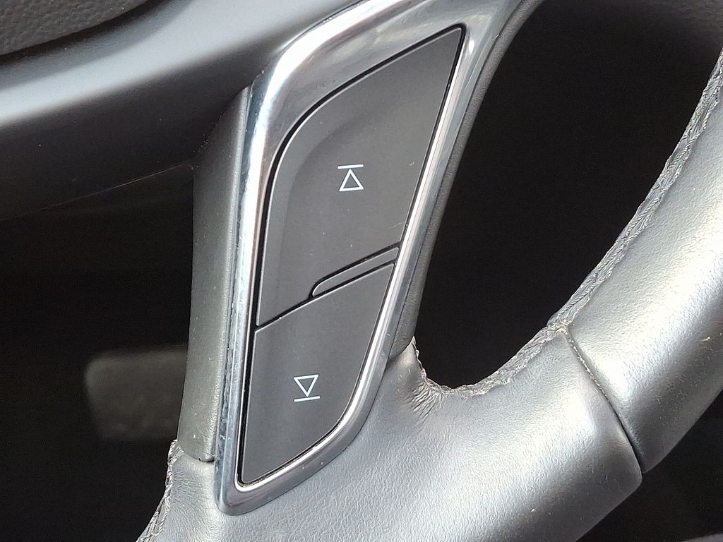 Thumbnail: 2019 Cadillac XT5 - 25