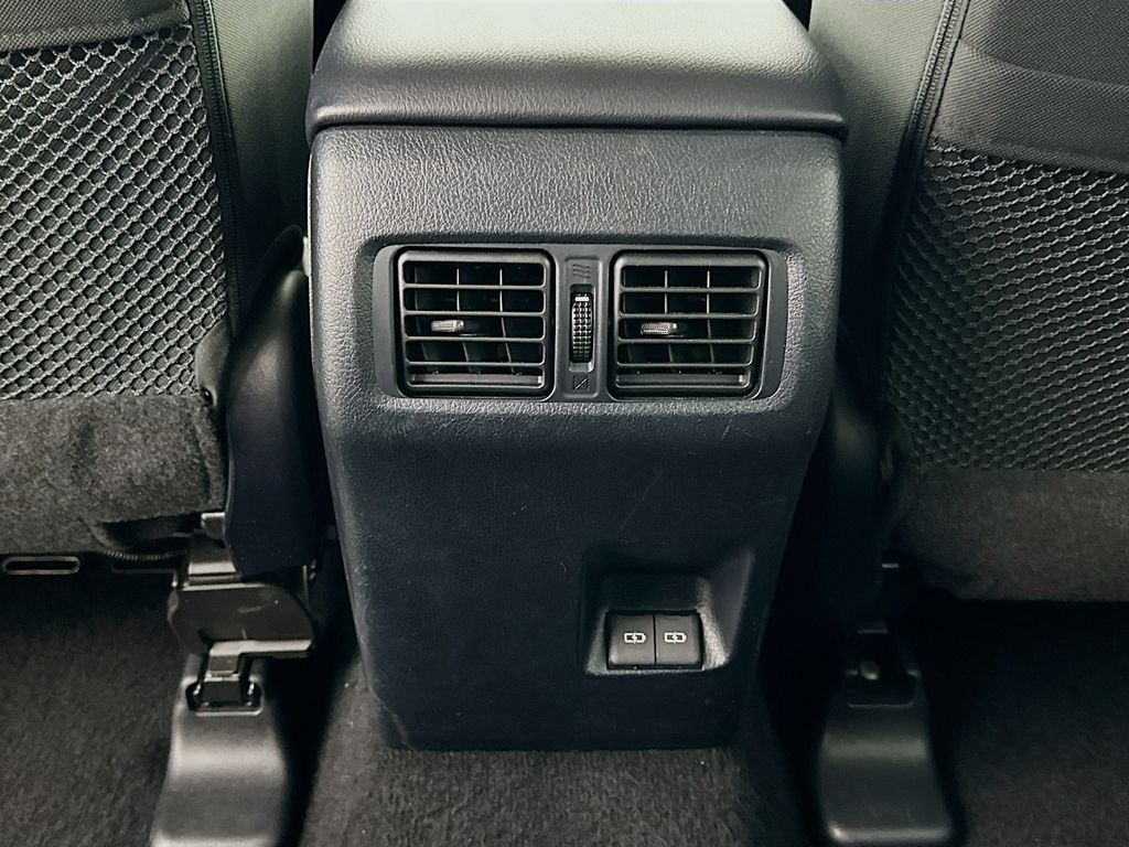 2024 Toyota 4Runner SR5 24